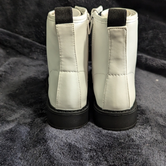 MADDEN GIRL Kurrt Combat Boots Crocodile White - Picture 4 of 14
